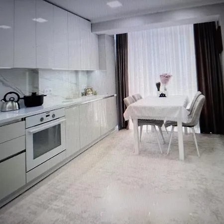 Apartment Tyylikaes Ja Kaunis Taeydelliseen Lomaan Ja Unohtumattomiin Hetkiin *